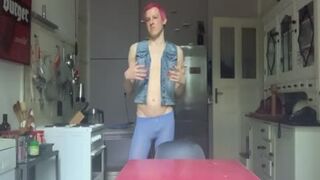 SISSY IS ALWAYS GLUTTON FOR nude ten-Pounder