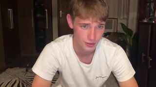 Daddy Gay: cute blonde smoking cumming bate cam