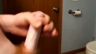 Handjob: Shy ginger wanks