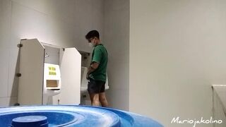 jakol sa cr sa isang mall fan request masarap talaga pag risky